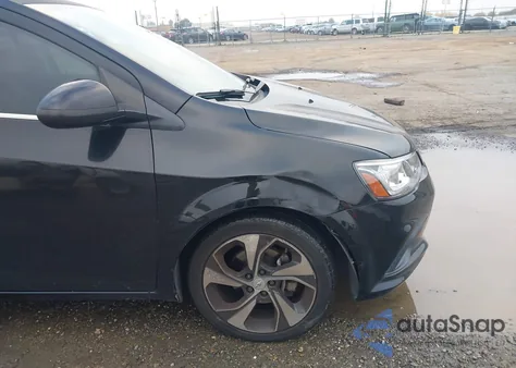 2017 Chevrolet Sonic Premier Auto z USA, uszkodzony, nr VIN 1G1JF5SB4H4135476